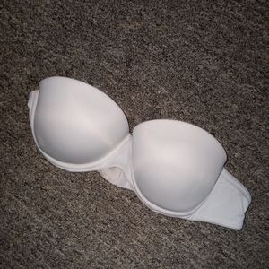 PINK Victoria's Secret White strapless Bra 34b